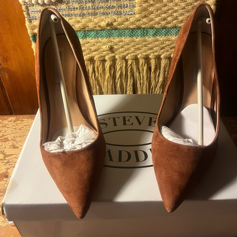 Steve Madden
Daisie Chestnut Sue
Size 9
Like new